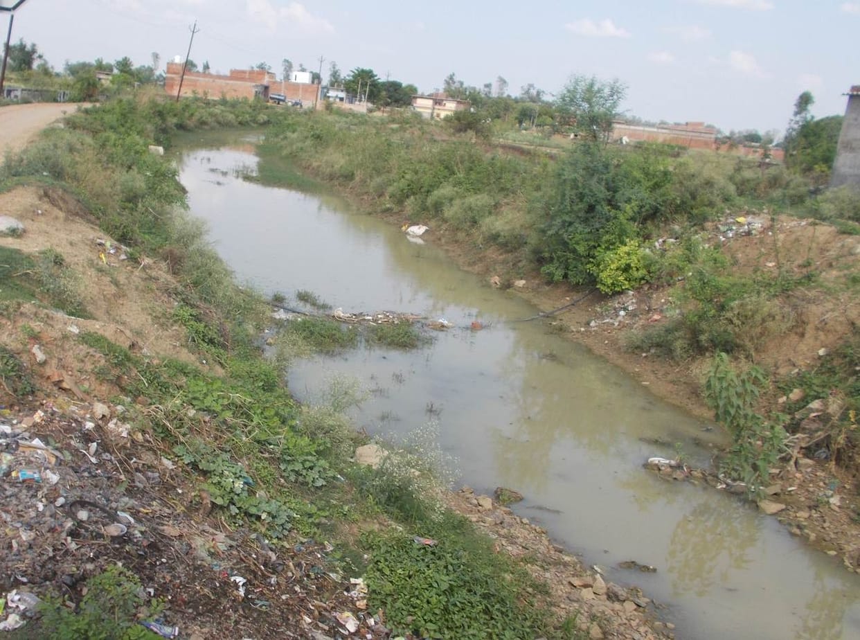 capture the canal land