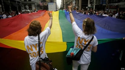  The story of the colorful flag people to be ready