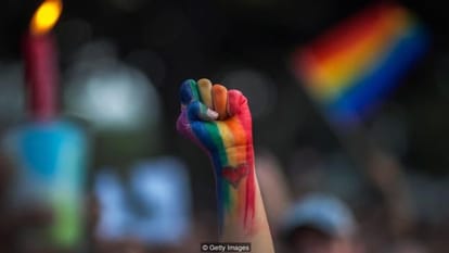  The story of the colorful flag people to be ready