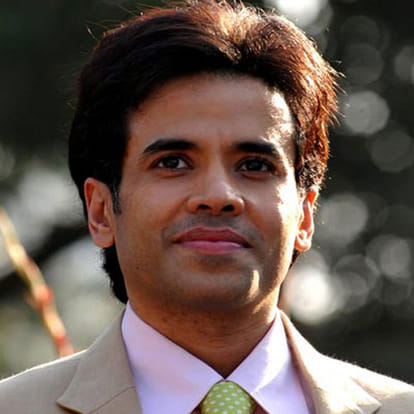 tushar shares first pic of his son laksshya
