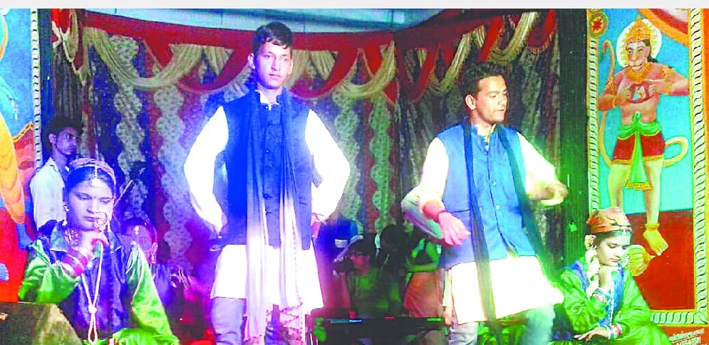 Visits Kumaoni and Punjabi songs Thirke