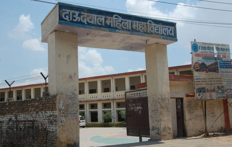 I am waiting for the opening of the college building