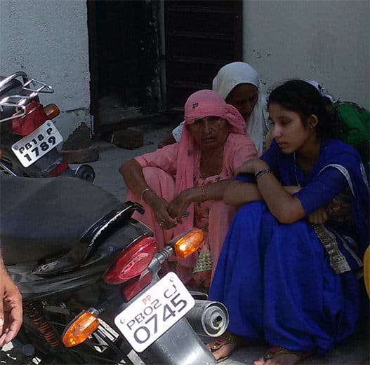 suicide, lady suicide, newly married lady suicide, delhi girl suicide, amritsar suicide