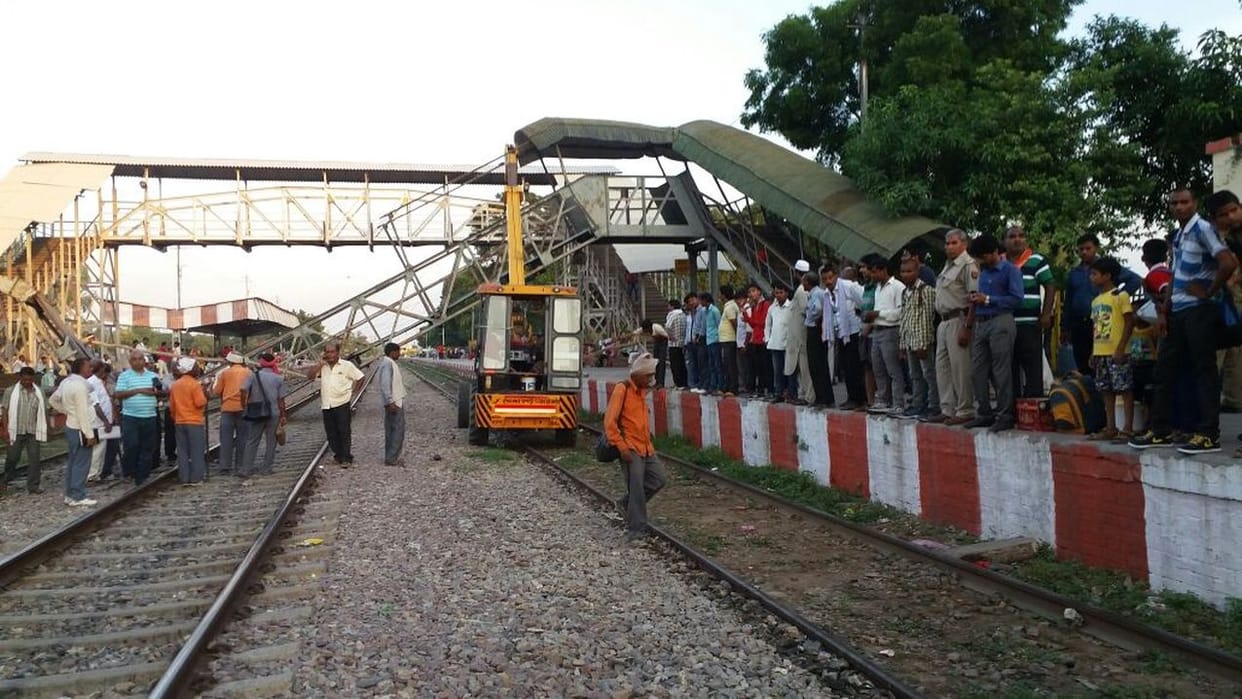 FOB demolished, disrupting rail traffic