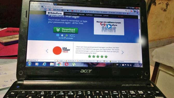 men were genrating fake railway ticket by using american software