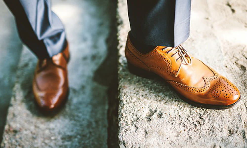 tips take care of your shoes in monsoon