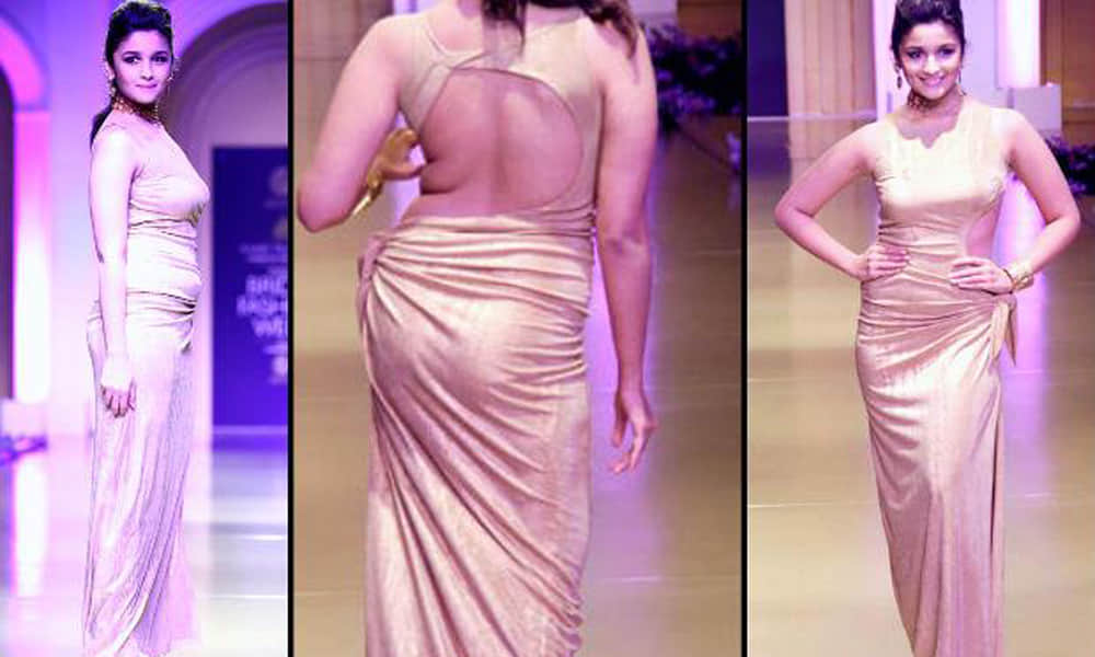 20 most shocking bollywood wardrobe malfunction 