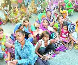 Protest alongwith body of worker.