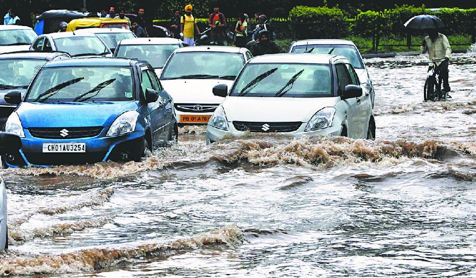 heavy rain in pre mansoon, Water logging in city