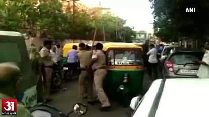 Watch: Rajkot police thrash auto-rickshaw driver for hitting police vehicle