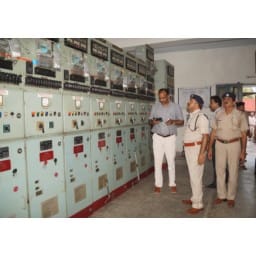 strike, electricity worker strike, strike in Hisar, Police guard Sub station, Hisar