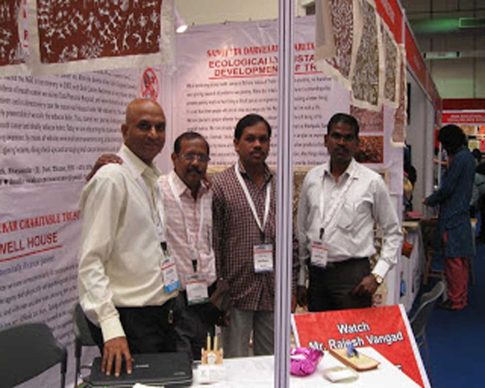 This man started life from Mumbai slum area and now a successful dentist