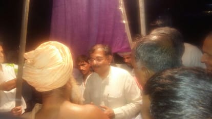 tamil poet Thiruvalluvar Statue dispute in haridwar.