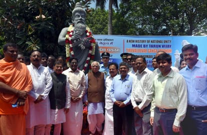 ram naik said, thiruvalluar is the symbol of national unity.