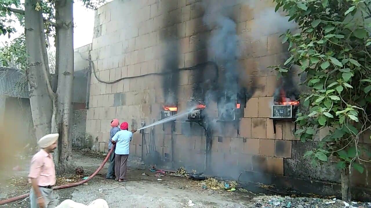 fire incident, railway station fire incident, amritsar railway station fire incident, amritsar 