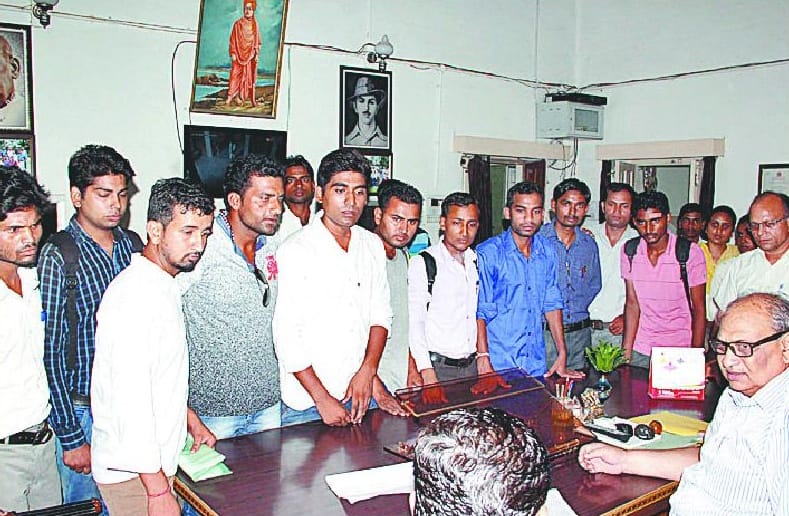 BEd candidates commotion in Jain College 