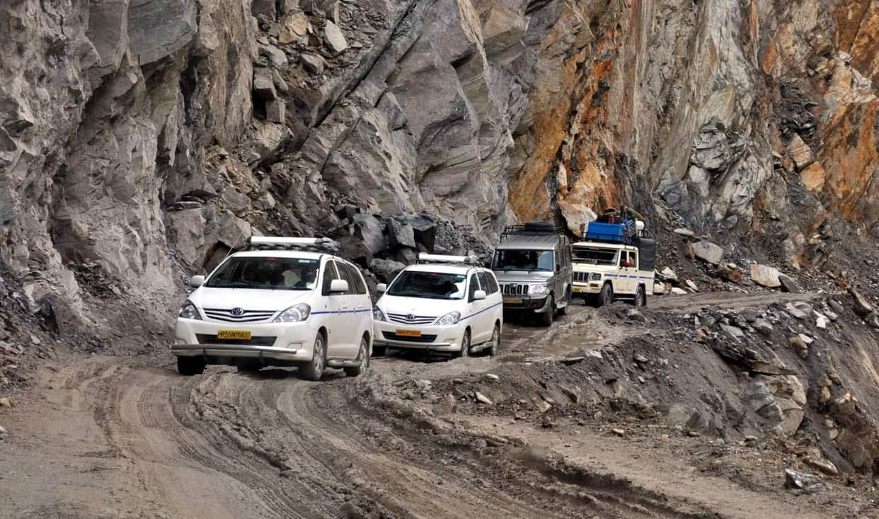 be carefull in badrinath highway