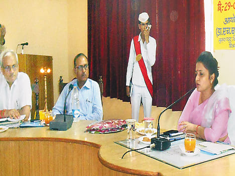Anna plans to contain effective pasture