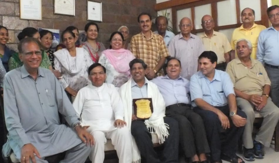famous Gajalkar Madhav Kaushik honored with Kamalavati Bhaskar  memory