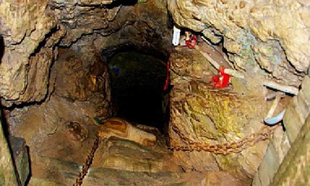 cave with world end mystery 