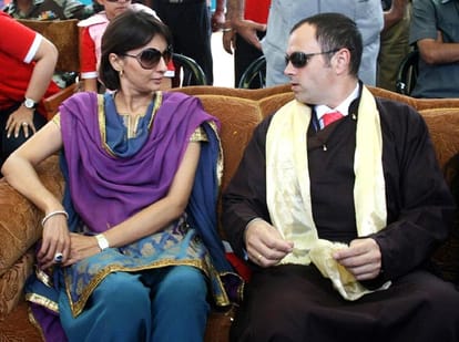 Omar's ex wife refuses to vacate Lutyens' bungalow