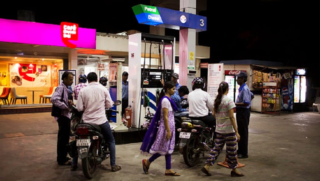 New rule will start in Kerala, No helmet No Petrol