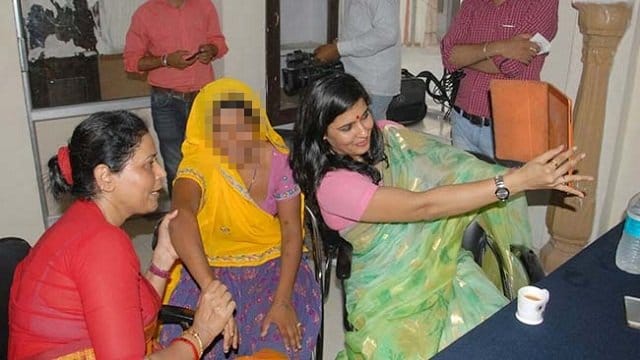 Rajasthan: selfie with rape victim
