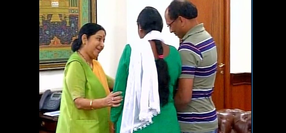 delhi boy sonu who was abducted 6 years ago, returns to his family from bangladesh