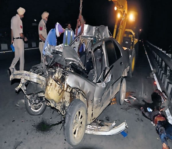 accident, road accident, three people died in car accident, ludhiana accident, punjab 