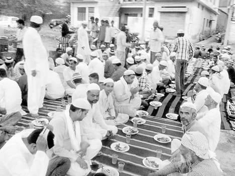 Ramadan teaches live Slikha