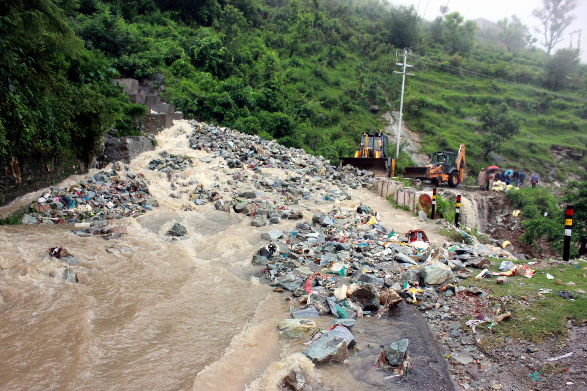 after rain rescue start in uttarakhand, tragic photos.
