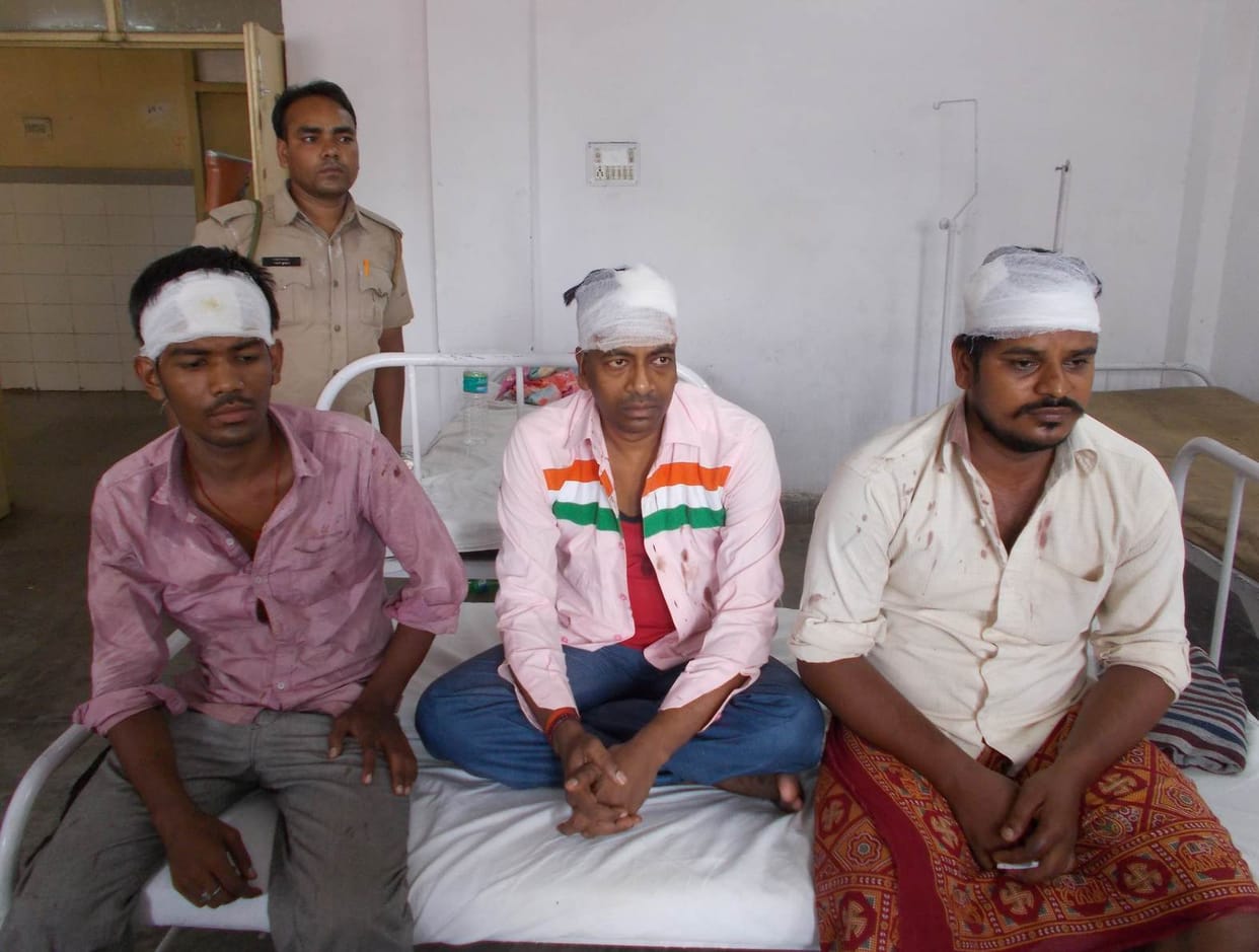 attacked to dispute of transction, three injuried