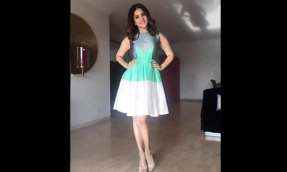 glamorous pictures of sunny leone