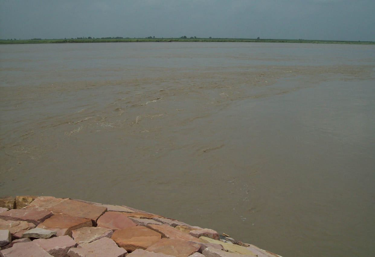 gandak reached upto danger point