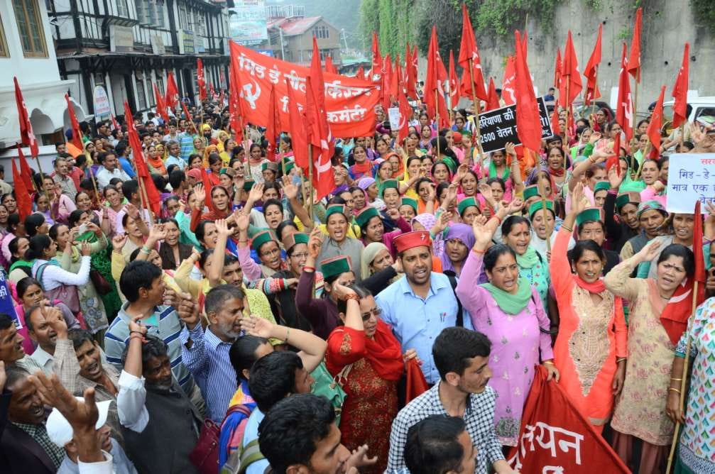 protest of mid day meal workers in shimla