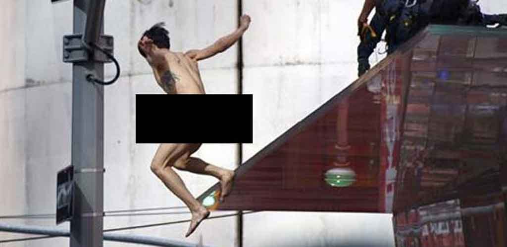 Naked Man Jumps Off the building Shouting Donald Trump's Nameattack