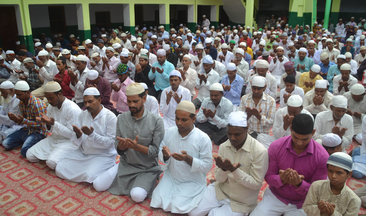 rojedar performed namaj 
