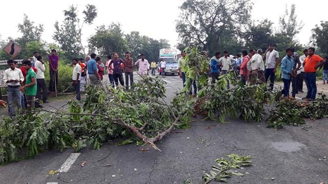 Girl 's death sparked rural , road jam