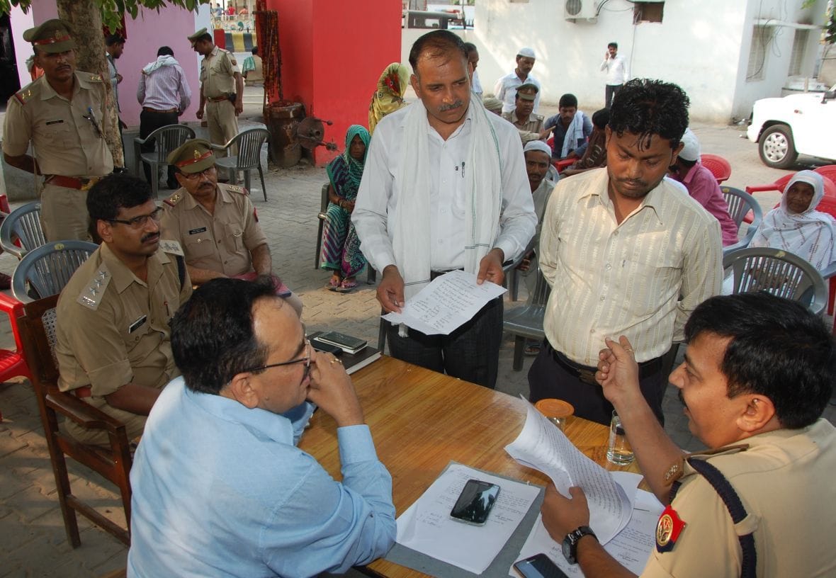 Absconding officials will give a decision on the screws