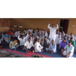 electricity workers strike, shouts slogans against government