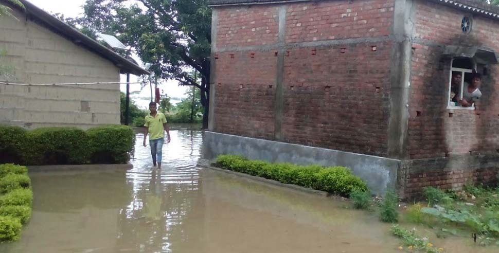 Sharda raise water level Flood waters entered homes