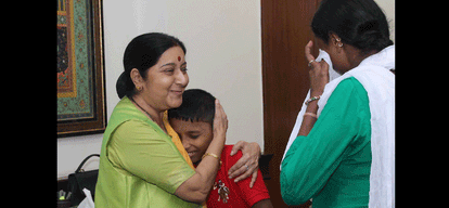 sonu' mother with tears in his eyes said sushma madam gave eid gift