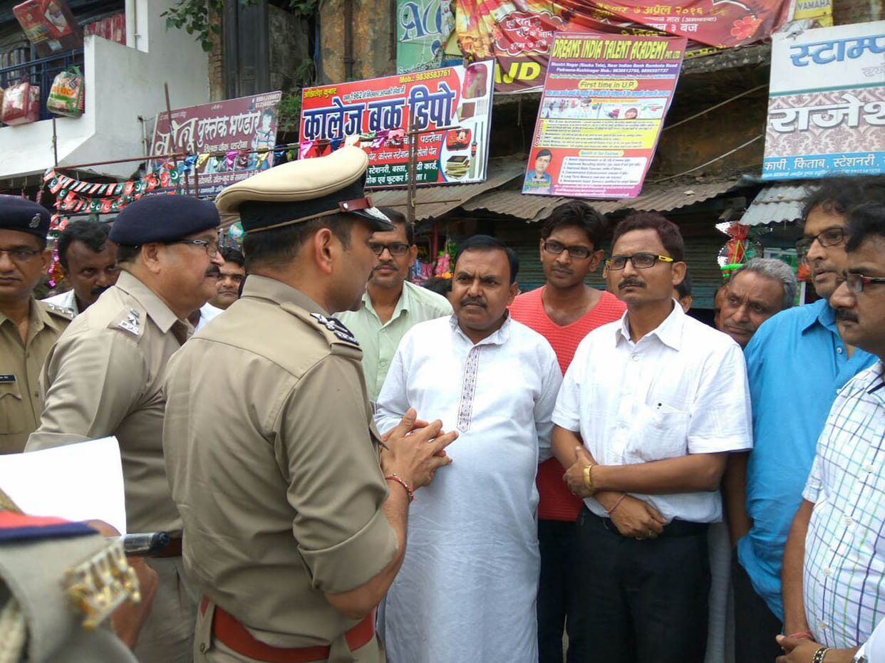 "  800 criminal marked '