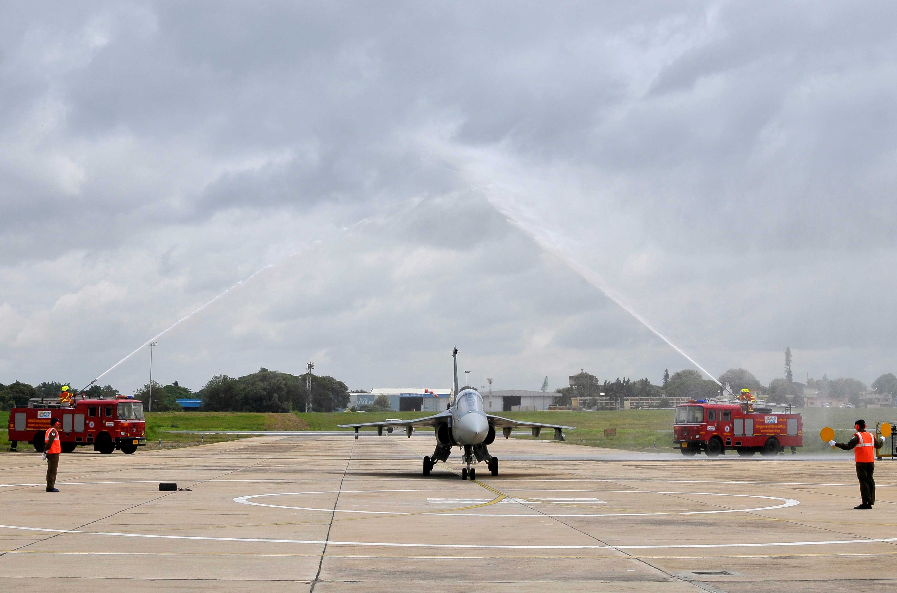 LCA Tejas Fighter Jet Indian Air Force features and all you need to know in Hindi