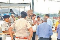 Police, Broken laptop hangover drug candidate, beat policemen, Kurukshetra