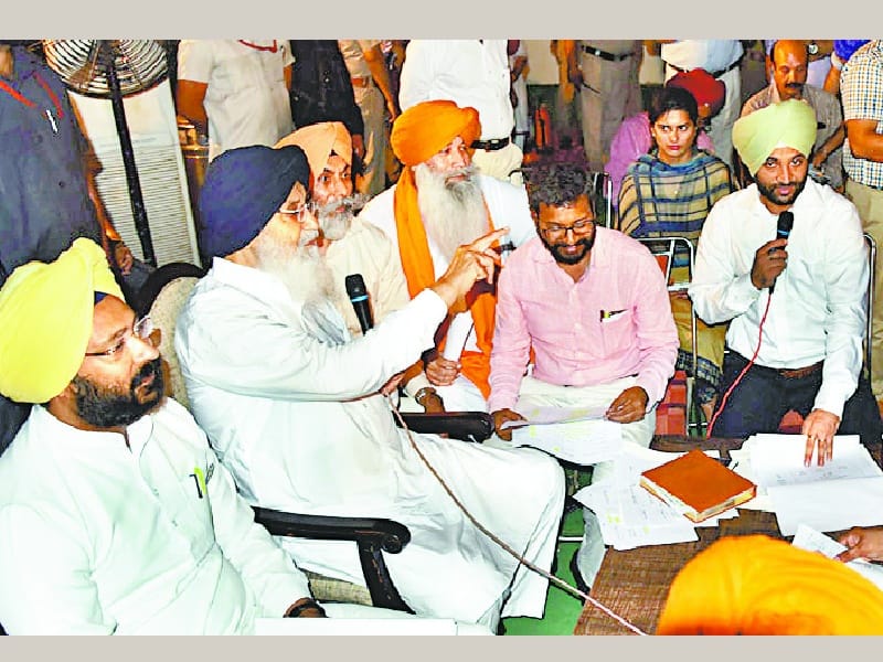 Sangat Darshan, Chief, farmers, bank loans, the central government, Sangrur