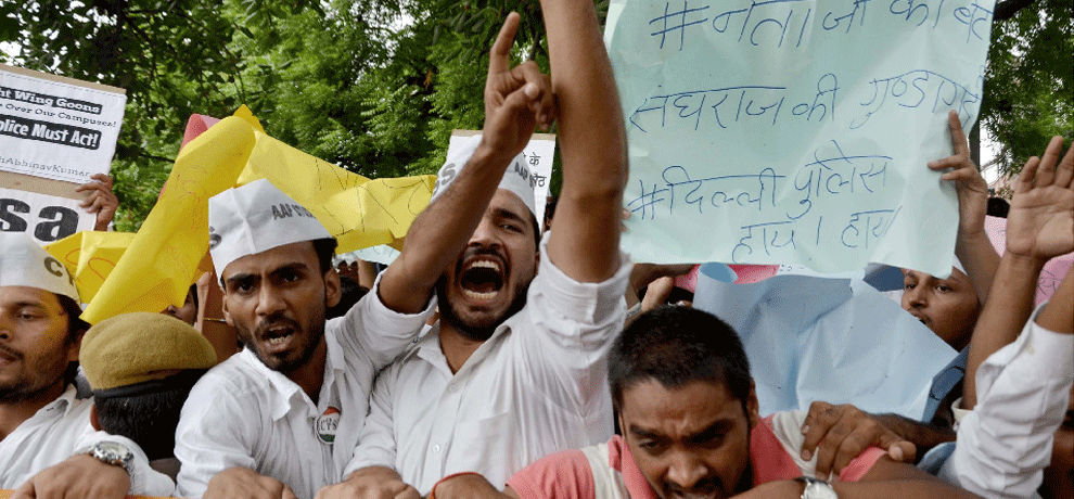 BJP MP's son erupted on the student's beating you, the police opened a front against