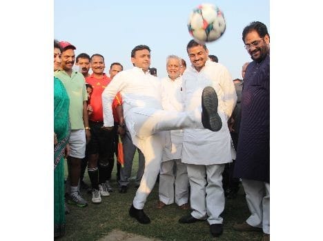  akhilesh yadav plays football with   son in london