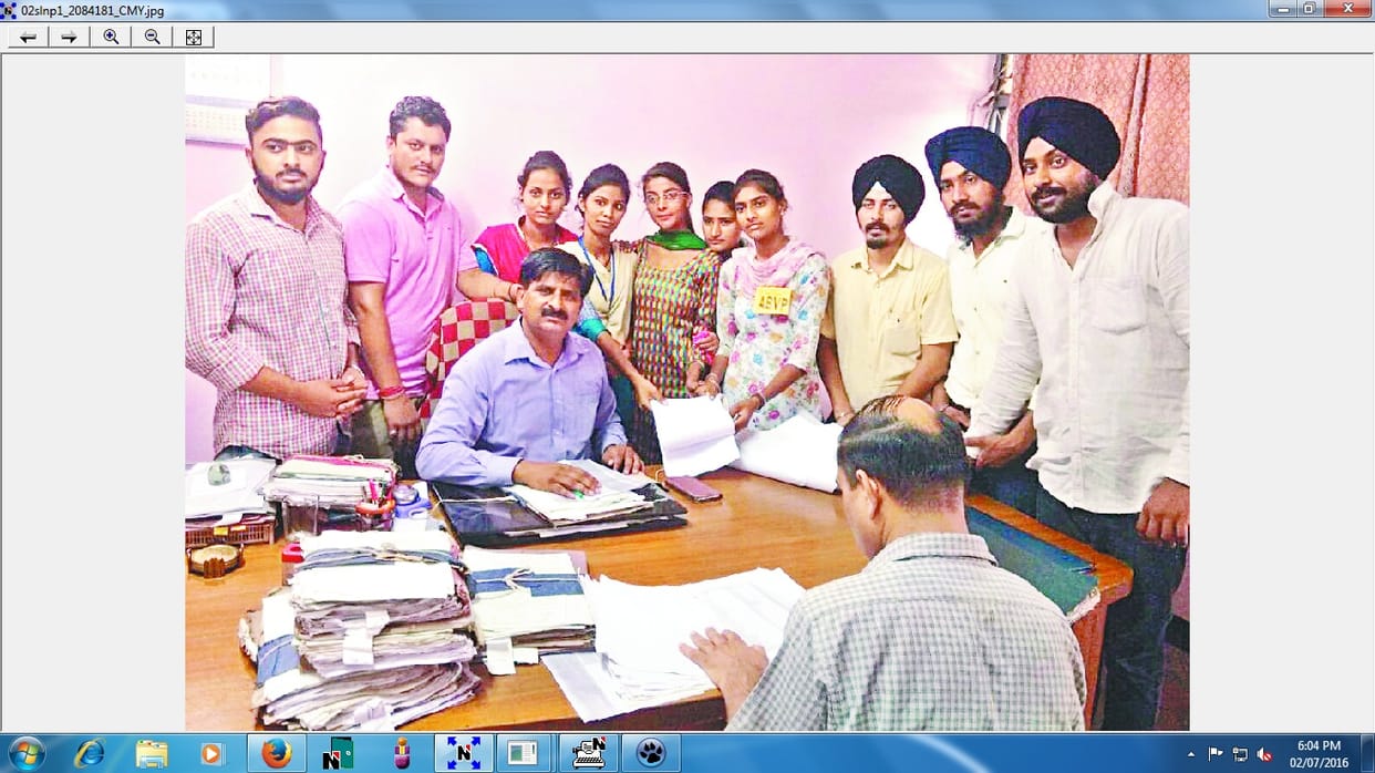 collage student face a problem to make bus pass