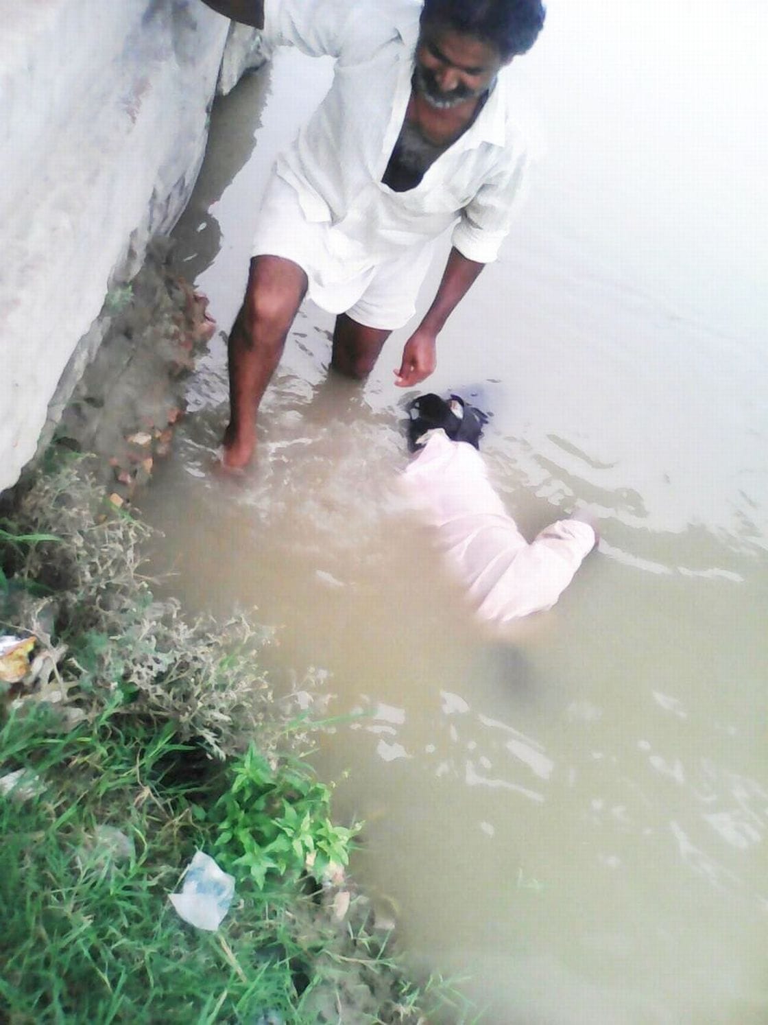Elderly man died from drowning in canal